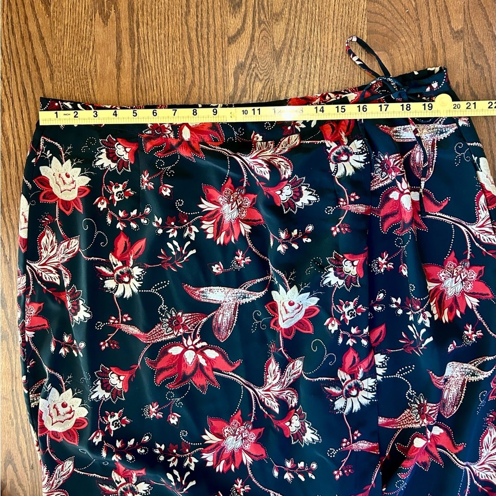 Vintage Kathie Lee Y2K 90’s Black Floral Whimsigoth Midi Wrap Skirt Size 18W/20W - Picture 10 of 11